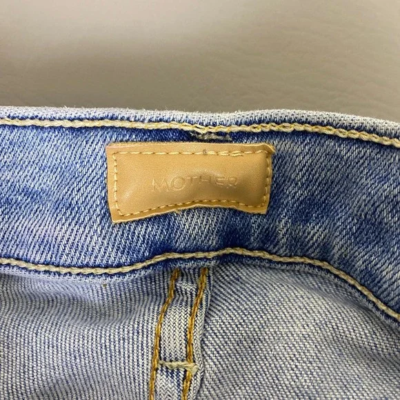 MOTHER High Waisted Rider Skimp Jeans Women's Size 25 Blue Distressed *Flaw Spot - Picture 2 of 16